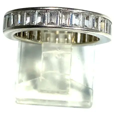 ClarasJewelry's tweet image. Sterling Silver Clear Baguette Cubic Zirconia Stones Eternity Band Ring Size 6
#rubylane #vintage #ring #CZ #SterlingSilver #vintagejewelry #giftideas #jewelryaddict  #vintagebeginshere #treasures 
rubylane.com/item/136230-E1…