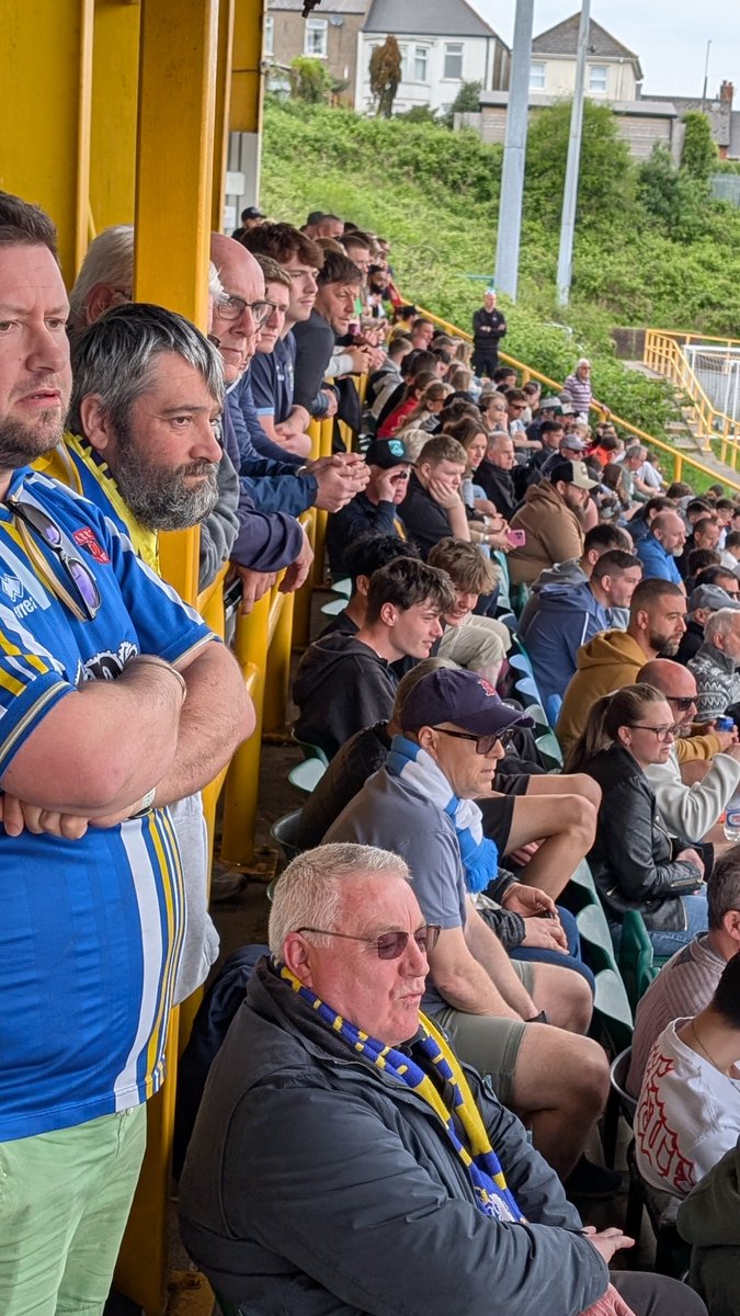 BarryTownSC's tweet photo. Shame about the result. Barry Town miss out on Europe. But genuinely, we had more people crammed into @JennerPark3G tonight than we did the last time we played a European tie here twenty odd years ago. It was great to see. Having over 2,100 punters here was a terrific effort. 👏 https://t.co/SWtsBZsFLF