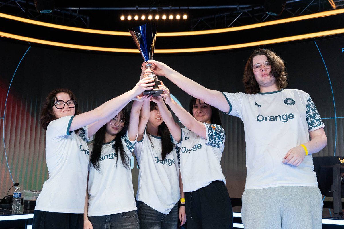 RemakeVAL's tweet photo. ZennIT Orange sont les grandes gagnantes de cette Rise To Supremacy 5 ! 🏆

Elles n'ont concédé aucune map à leurs opposantes tout au long de la compétition.

#RTS5 https://t.co/4OwoMGB42i