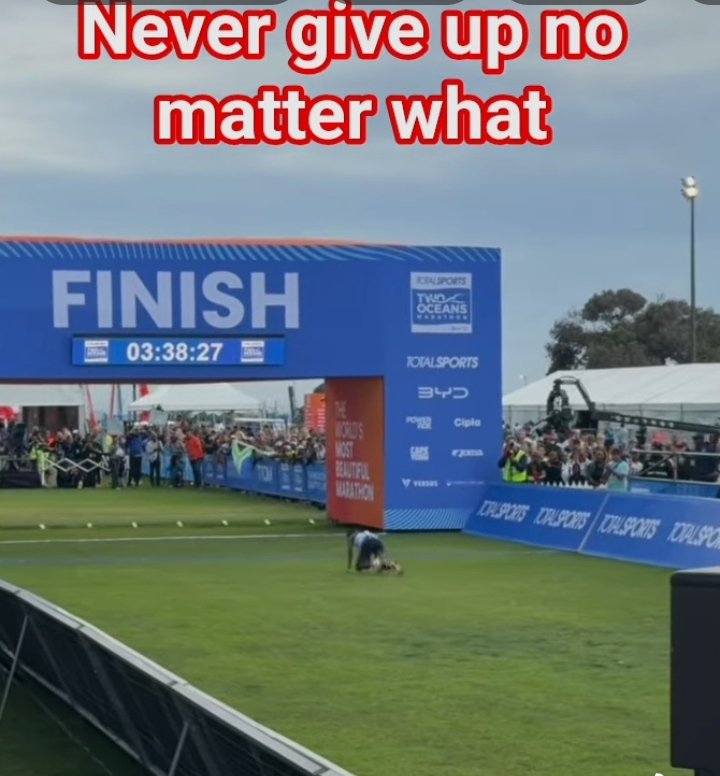 BethExecutiveVa's tweet photo. Always watch this video any time you feel like giving up #marathon #inspiration #nevergiveup #treading #BethGExecutiveVA https://t.co/8Yjgv3TNM2