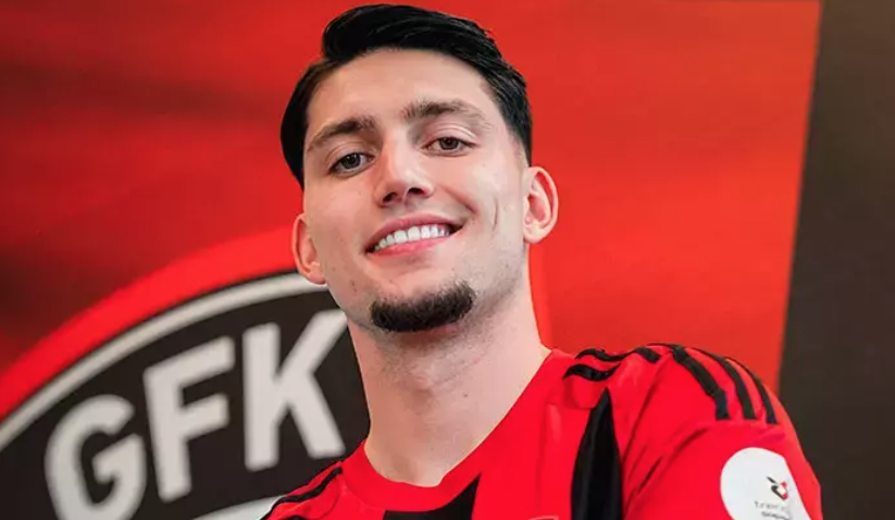 Ali Budak 🆎️ tweet media