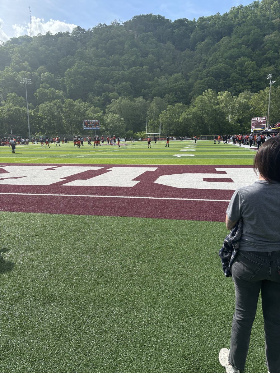 famouslivin269's tweet image. I dearly appreciate @UPIKEFOOTBALL for this opportunity to go watch their spring game #moretocome