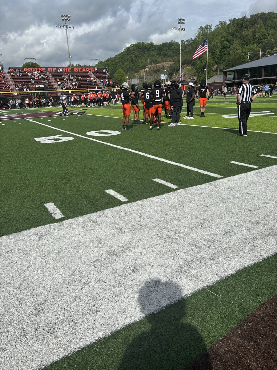 famouslivin269's tweet image. I dearly appreciate @UPIKEFOOTBALL for this opportunity to go watch their spring game #moretocome