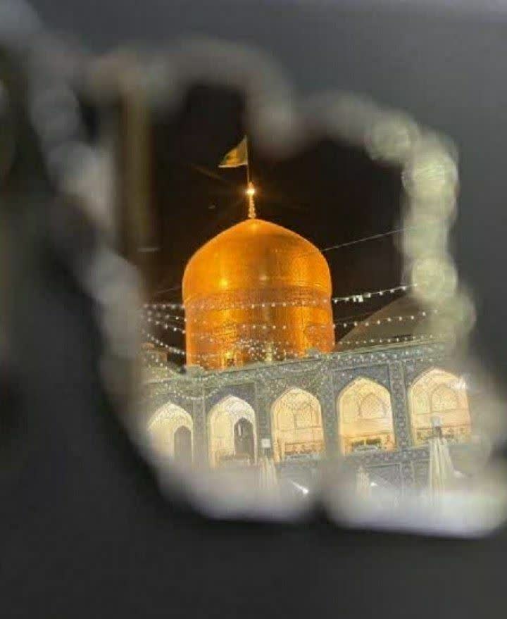 آقای‌امام‌رضا!
تا جهان باشد پناهِ من تویی..
#صحن_رضا_جان
#ایران_امام_رضا
