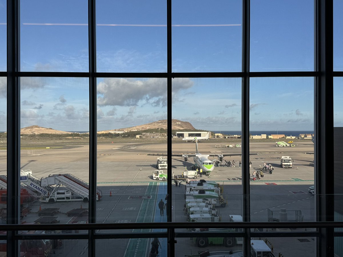 MaximVos's tweet photo. Gran Canaria Airport (IATA: LPA, ICAO: GCLP) @AeropuertoGC ✈️ https://t.co/RG6SyB8mcA