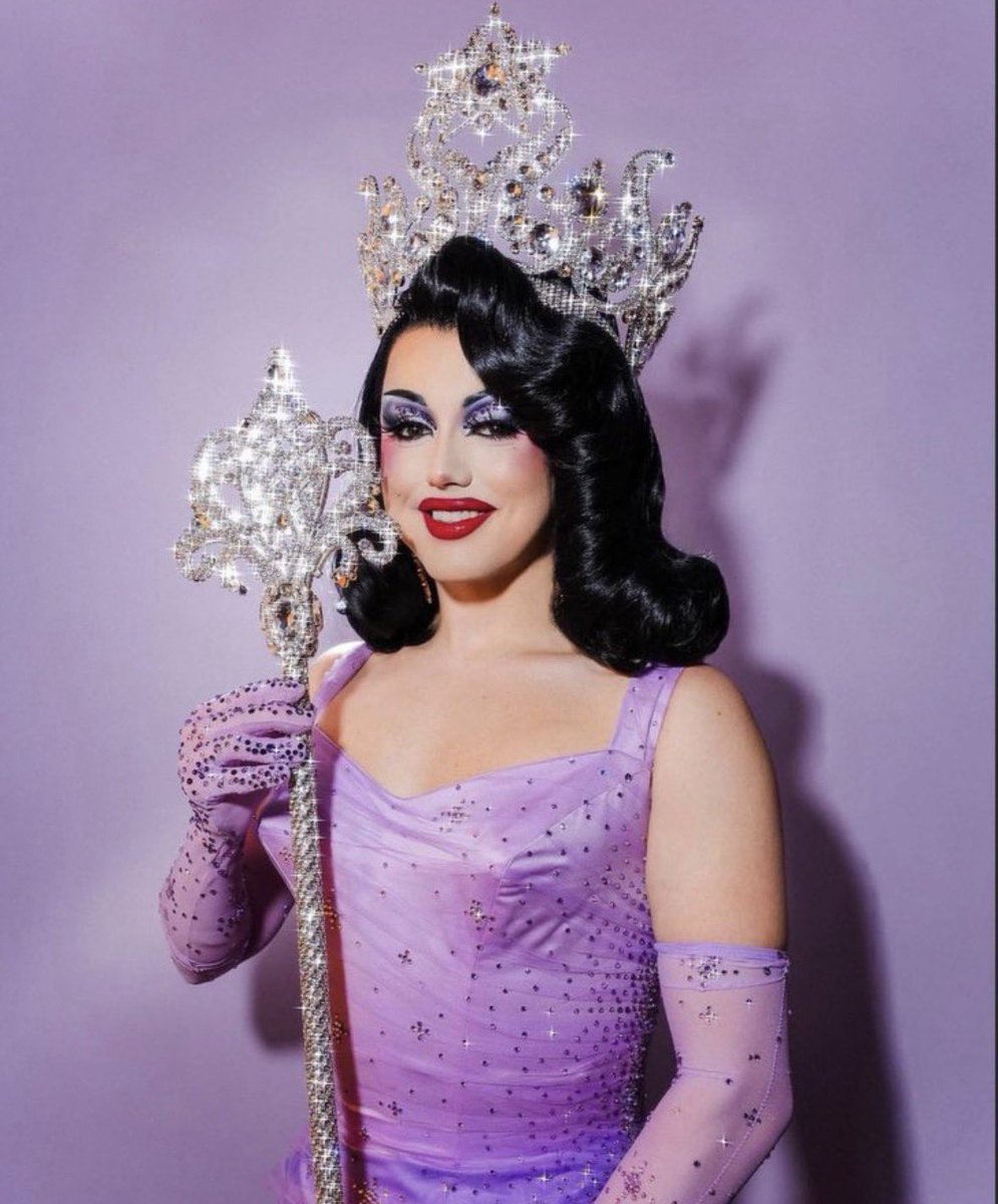 Drag Crave tweet media