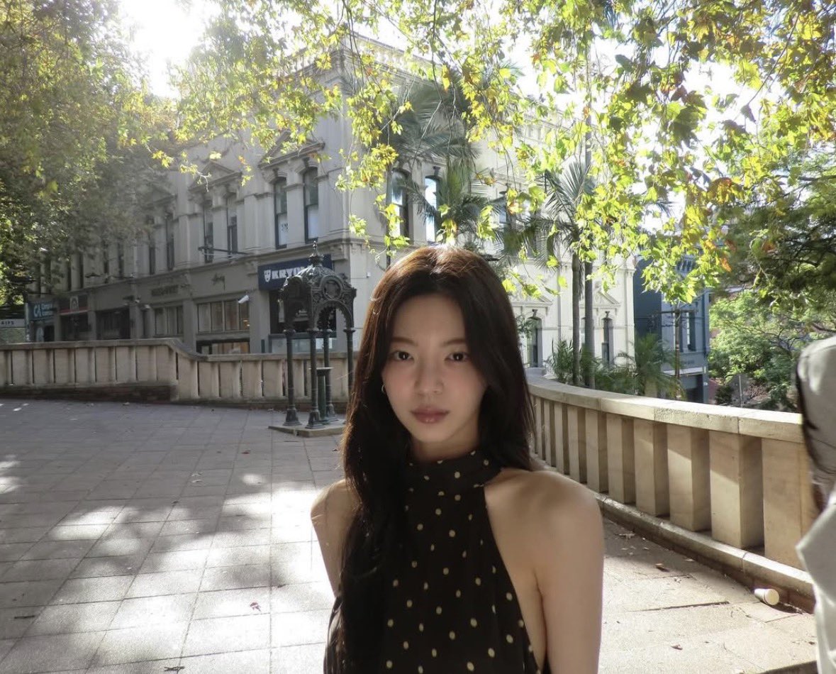 lisa 🍓⭐️🪜 tweet media