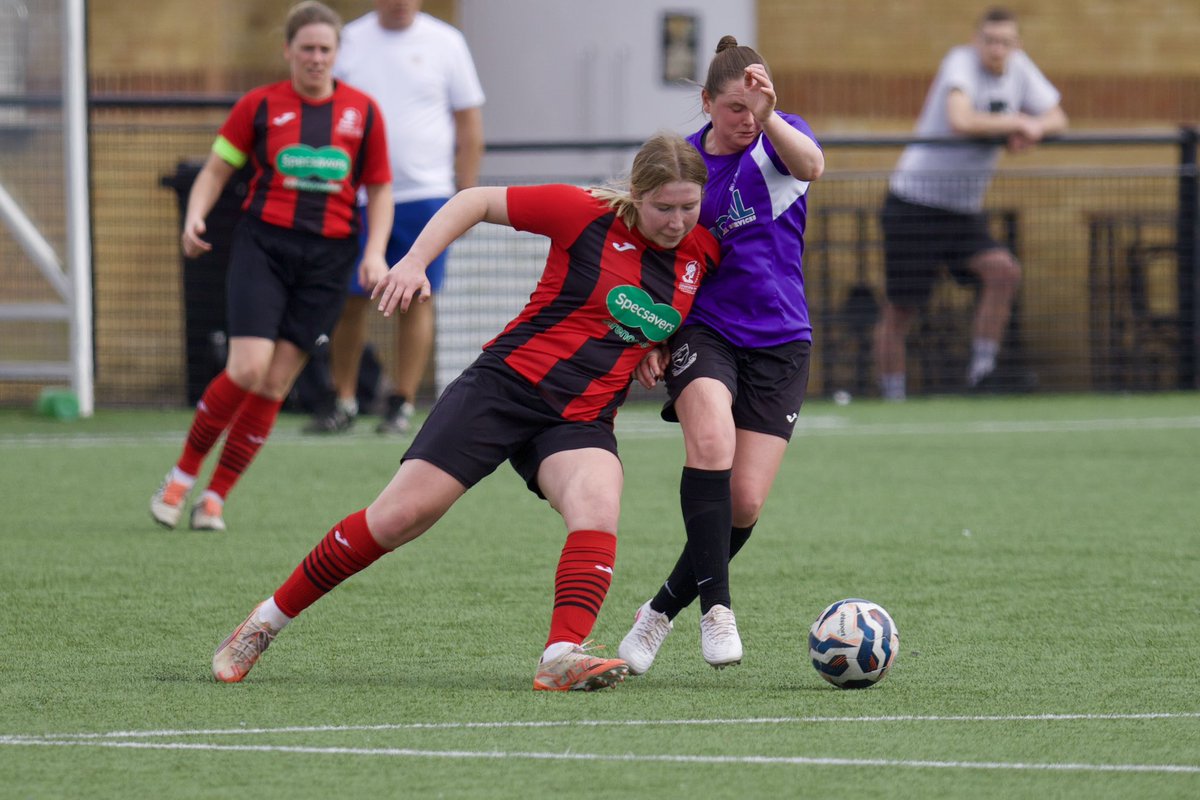 mr_bikesalot's tweet photo. @TownCirencester v @ Downend ladies A convincing 4-1 victory at the last home game of the season today. Photos only available free for 3 days, We transfer wanting to charge and I don’t want to.#keepitfree Share away. https://t.co/amgHgnCMCf https://t.co/PA0AKekx5L