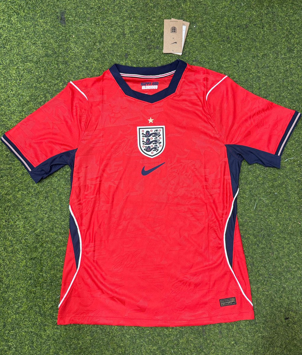 2t_drip's tweet photo. 2026 England World Cup  Jersey Home and Away Available https://t.co/ZNdvMV6bzG