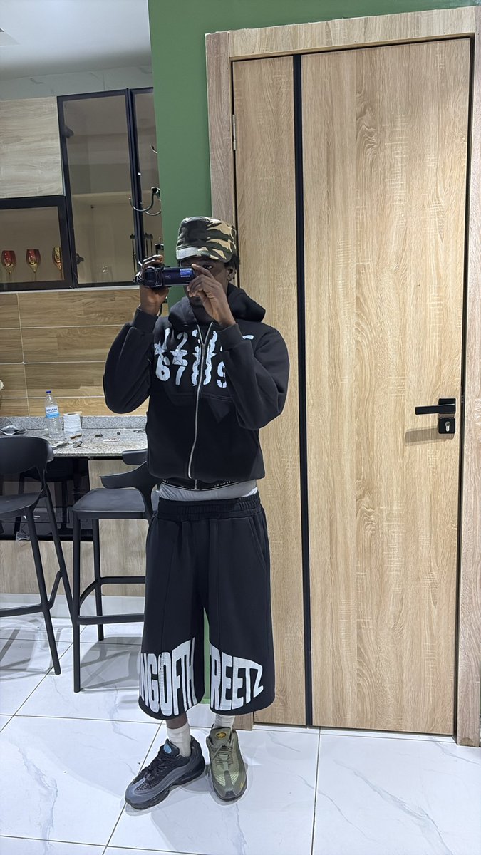 kngofthestreetz's tweet photo. Live now.
Only 10 jorts up.
If you want it, move fast!
website in bio.
#crownedinchaos https://t.co/hi9moXqlhf