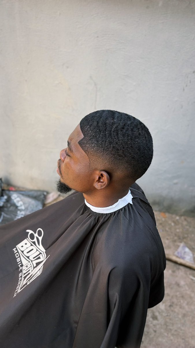 Bouz_cut's tweet photo. 45 minutes work done with effective time management 💈.@Bouz_cut https://t.co/3iPKgD15Lu