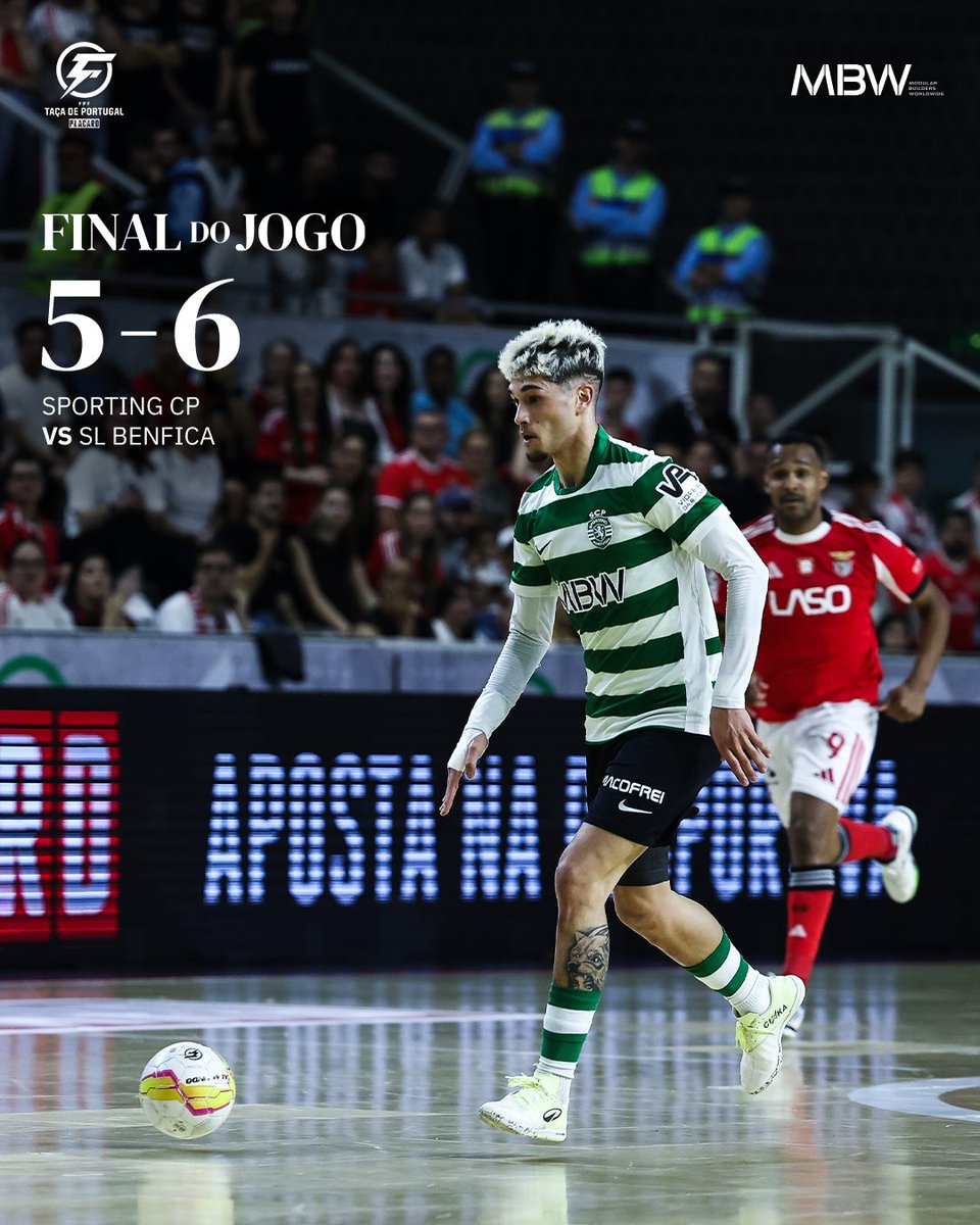 #FutsalSCP | ⏹️ Os Leões saem derrotados no dérbi e não conseguem conquistar a Taça de Portugal.

⚽ Rocha, Zicky, Diogo Santos, Merlim e Bruno Pinto.
🟢 5-6 🔴 // #SCPSLB