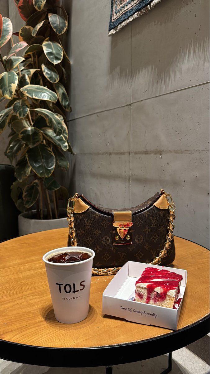 BE 🍁. tweet media