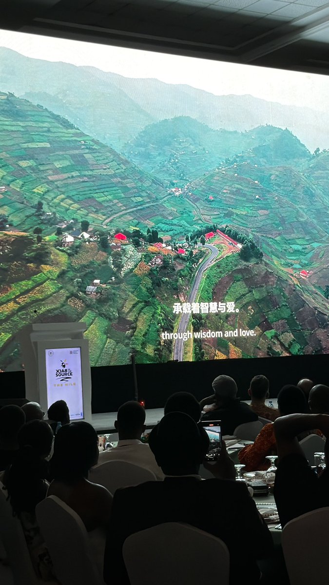 GideonSsekidde's tweet photo. Marketing Uganda beyond borders.
@Nsababera_juju breaks down the,why behind #BackToTheSourceOfTheNile using storytelling to sell Ugandaโs identity, opportunity & tourism to the world.
#VisitUganda #PearlOfAfrica @BugandaTourism #GoldenPosts https://t.co/g1Ps011xS4