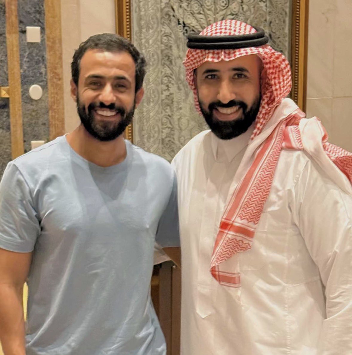 محمد آل مشوط tweet media