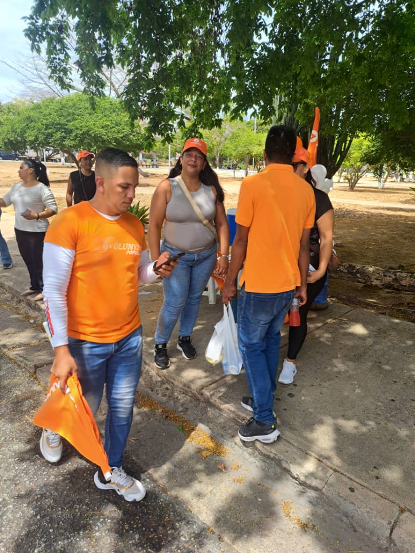 VpGremiosNvaEsp tweet media