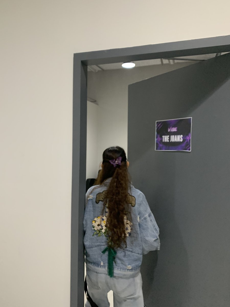 erinefinityyy's tweet photo. i love my intern lifeeeee<3333 https://t.co/8NrZiuT6HR