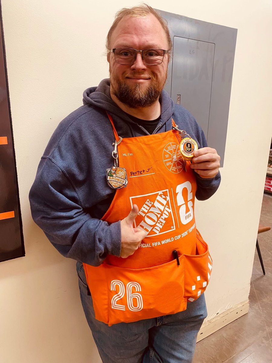 Pdj481's tweet photo. @JonNiemiec97 hi Jon I forgot to show this 9 years at the Home Depot p.s how are you doing I miss you my friend https://t.co/5rgzw7wmXz