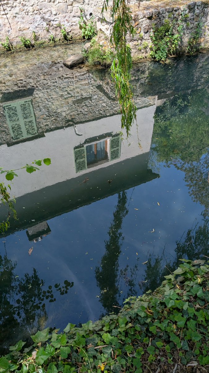 enpausesuspendu's tweet photo. #Reflets https://t.co/15PWNrbhvv