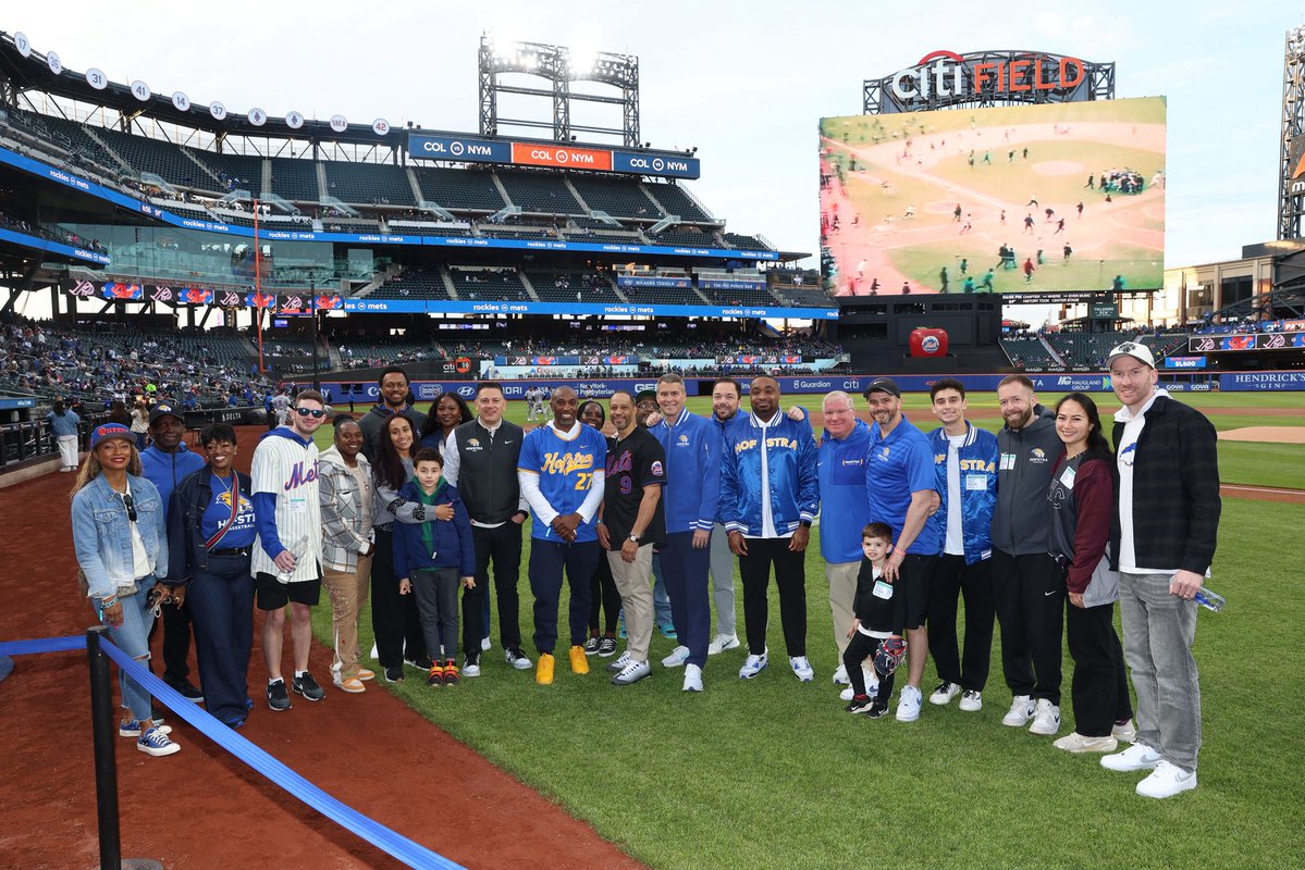 Hofstra Men's Basketball tweet media