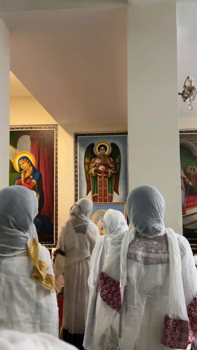 ገብርኤል ሆይ ለሐና ልጅ ለማርያም ደስ የሚያሰኝ ምሥራች እንዳበሠርካት ለኔም የምጸድቅበትን የምድንበትን የምሥራች አብሥረኝ መልካም የምሥራች ማብሠር ለአንተ ክፍልህ ነውና!
መልክአ ገብርኤል🩷