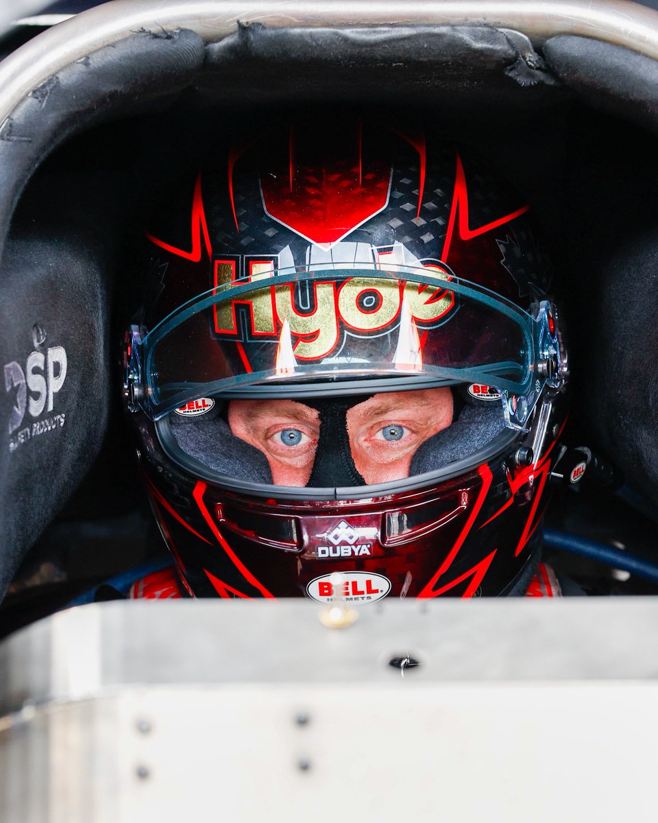 zMAX Dragway tweet media