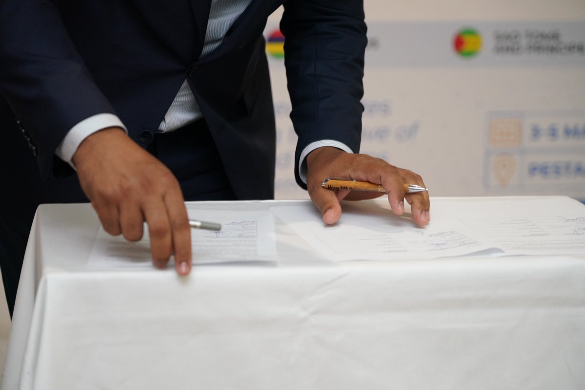 jacobpeckusa's tweet image. The FAO, in collaboration with African Small #Island Developing States #SIDs and regional partners, held the #African #SIDs Solutions and Investment Forum from March 3-5th 2026 at Pestana São Tomé. 

Here’s some photos from the event: