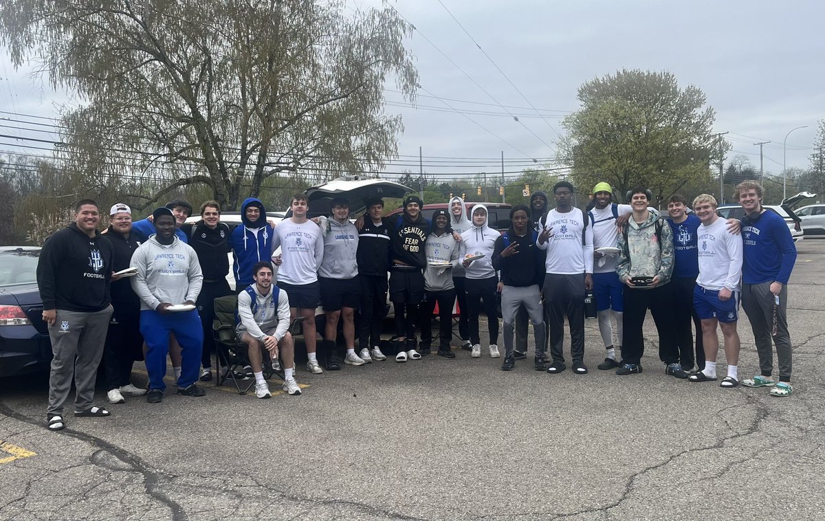 SchusterSL6's tweet photo. #LTU Football Spring Game &amp; BBQ https://t.co/dbDX3IFzcK