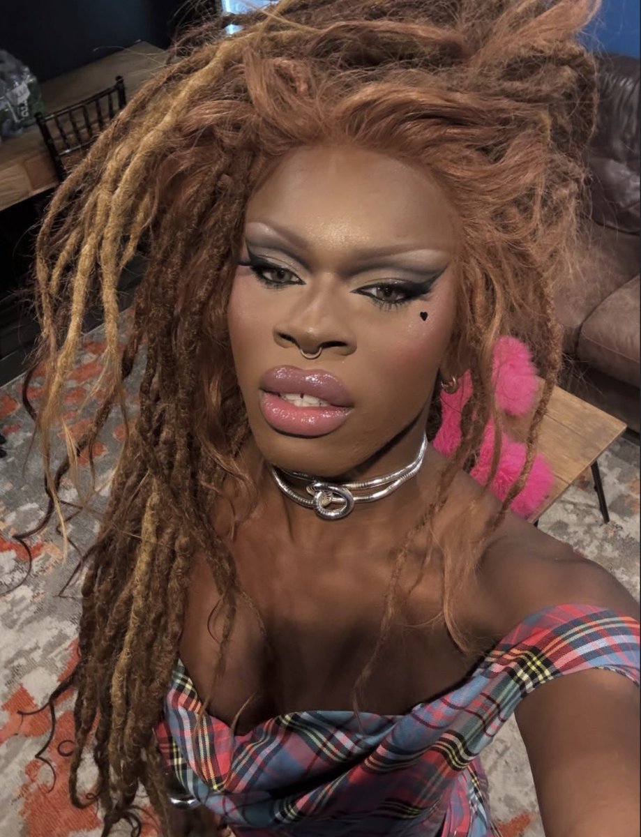 Drag Crave tweet media