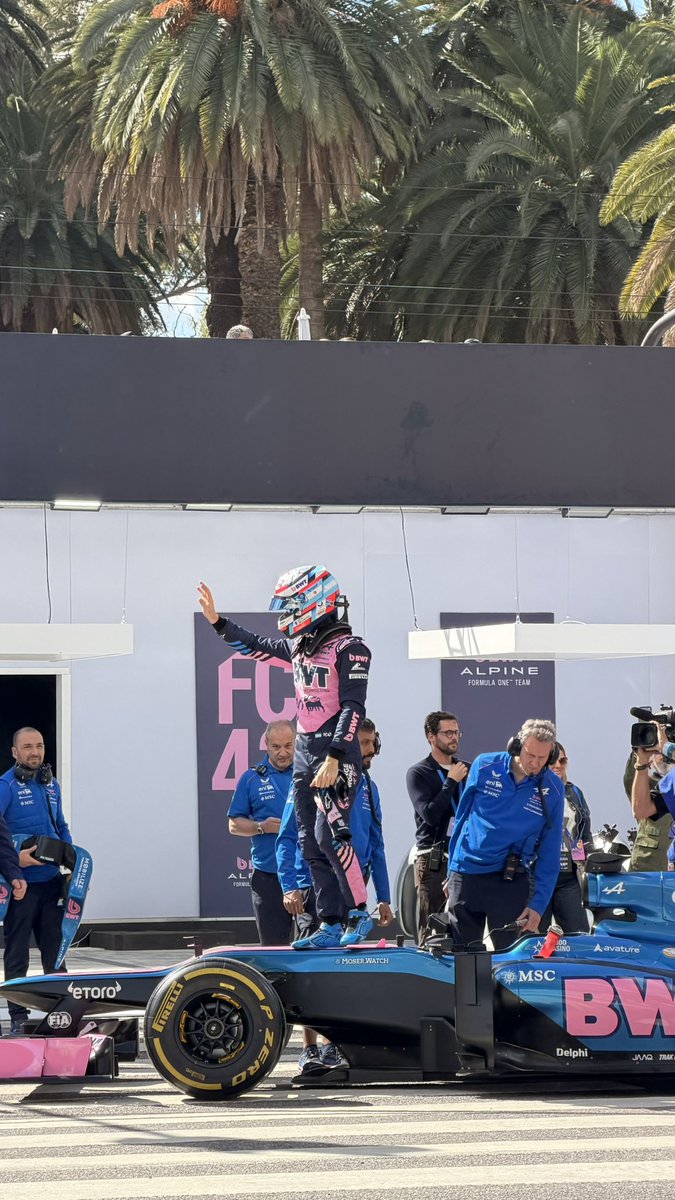 dimavol's tweet photo. 🇦🇷 F1 in Buenos Aires with @FranColapinto. Vamos, Argentina! 

#F1 @AlpineF1Team https://t.co/aNMArAVhk4