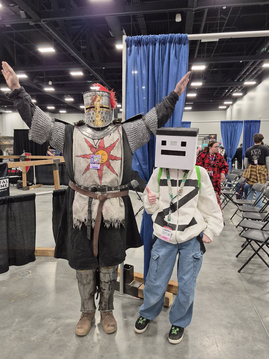 bupkyss's tweet image. experienced my first ever comiccon last weekend! I met a lot of really cool folks :-)) (📷🧵) #calgaryexpo #comiccon #aregect