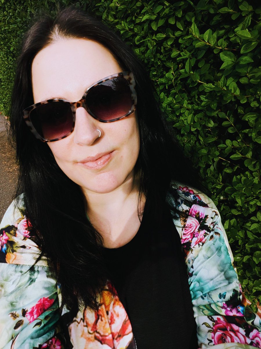 Louise Distras tweet media