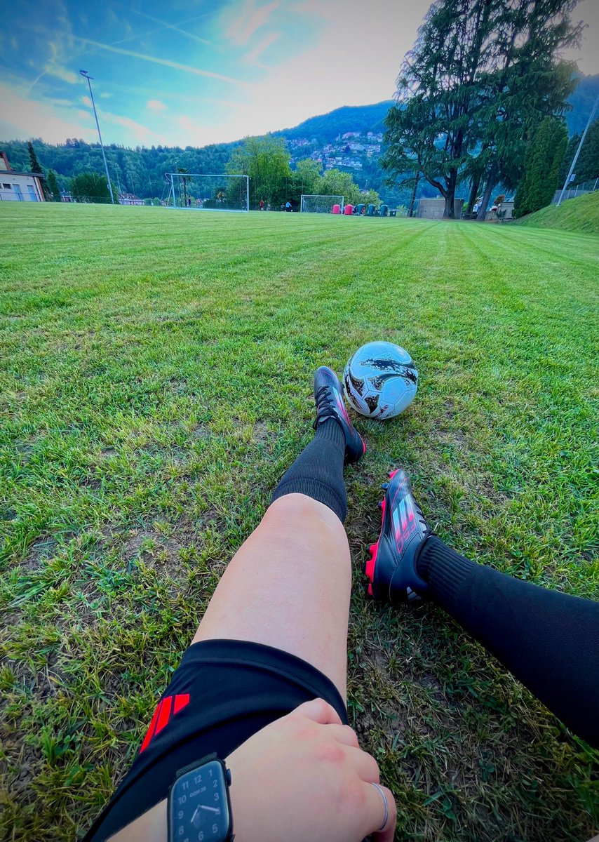 Volkernya's tweet photo. Appuntamento immancabile 🇨🇭🫀⚽ https://t.co/2j6Mh8CWKK