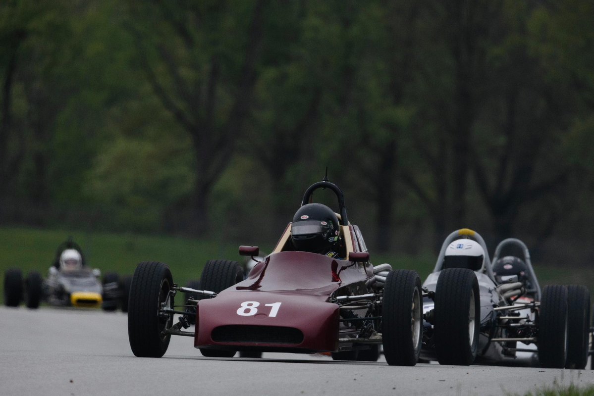 FormulaRaceProm's tweet image. Congrats to our final FFCS podium finishers!

P1 // Kingham
P2 // Brooks
P3 // Hallman

#RaceFRP / #FRP / #FormulaRacePromotions / @mid_ohio