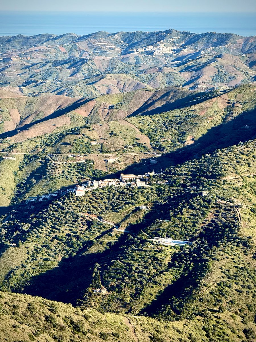 FranzVanPelt's tweet photo. La Axarquía ✨
Día de la Provincia de Málaga. https://t.co/NtucRo0Gba