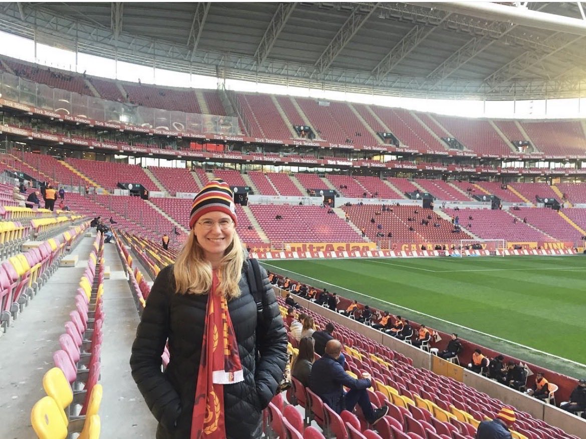 pinarelmasoglu's tweet photo. Gerçekleri tarih yazar tarihi de Galatasaray ❤️💛 https://t.co/aZkJCuxFR0