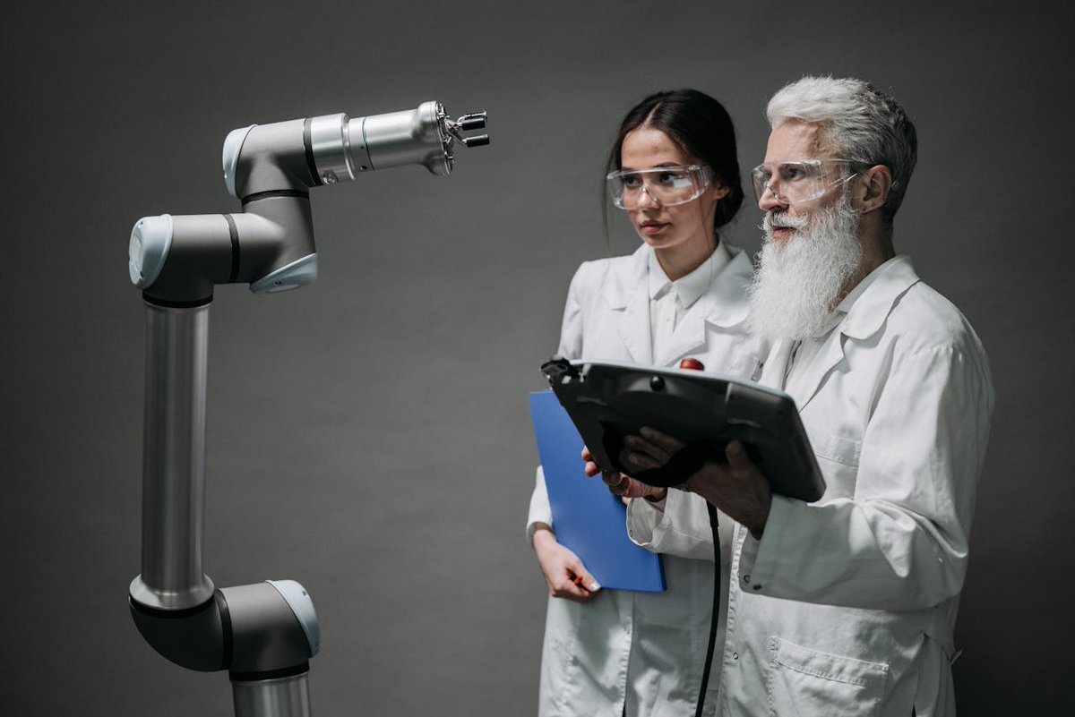 businessamfr's tweet image. L’IA se montre prometteuse en matière de connaissances médicales, mais n’est pas encore prête à remplacer les médecins fr.businessam.be/ia-se-montre-p… #IntelligenceArtificielle #Medecine #IA #Sante #Technologie