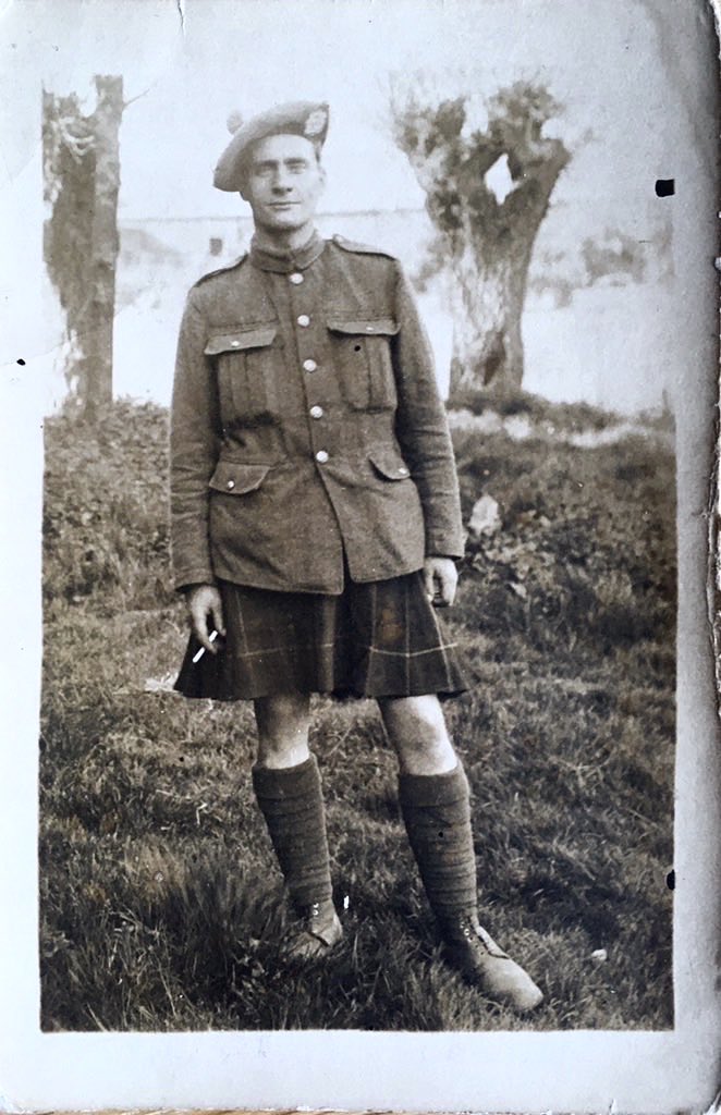 CleoB4's tweet photo. @QMGS191418 @TrenchTrotter Reminds me (probably because of the kilt) of an unknown in my Museum of Family Stuff. Came from a Gt Aunt and on the back is written ‘to Harry from Harry.’ Did Harry send it to himself? To a friend or relative also called Harry? Is it even Harry? No family link found. https://t.co/BwLHQjY3MR
