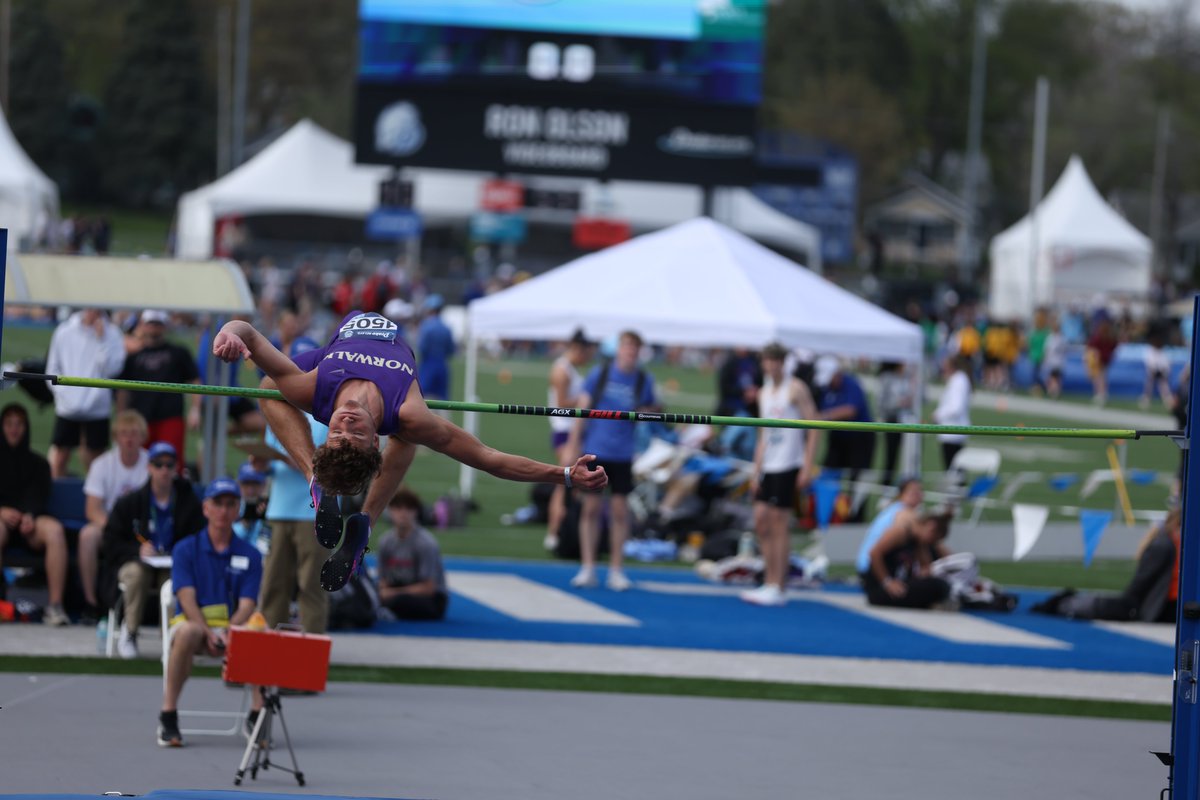 Norwalk_Pride's tweet photo. The 2026 Drake Relays was one for the History Books! @warrior_track https://t.co/Ty6a7UhN5w