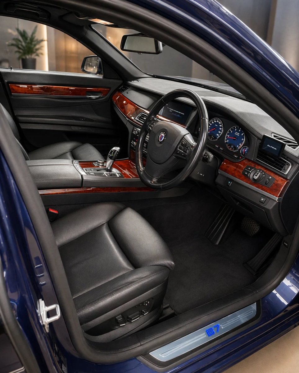 Lee ◡̈ tweet media