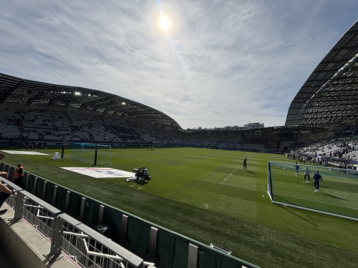📍 Paris - Stade Jean Bouin

PARIS FC - LOSC

1ere mi-temps insipide, arbitrage à l’envers

#PFCLOSC #Ligue1McDonalds #CertifiéParis