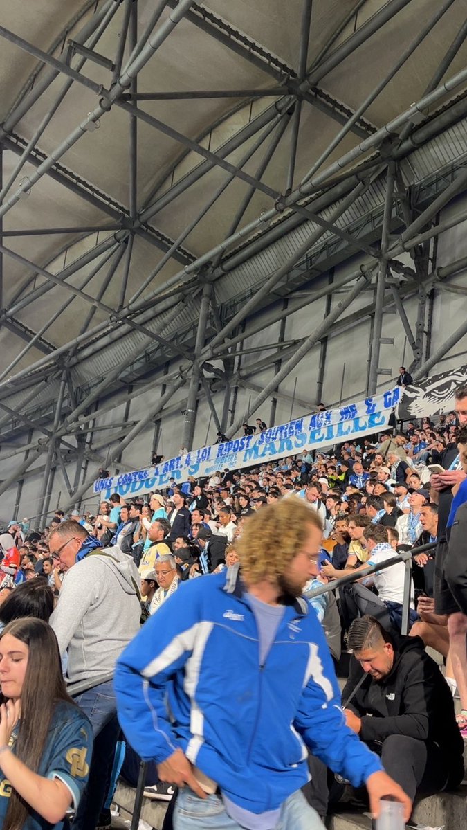 TRIBUNE_STÉPHANOISE tweet media