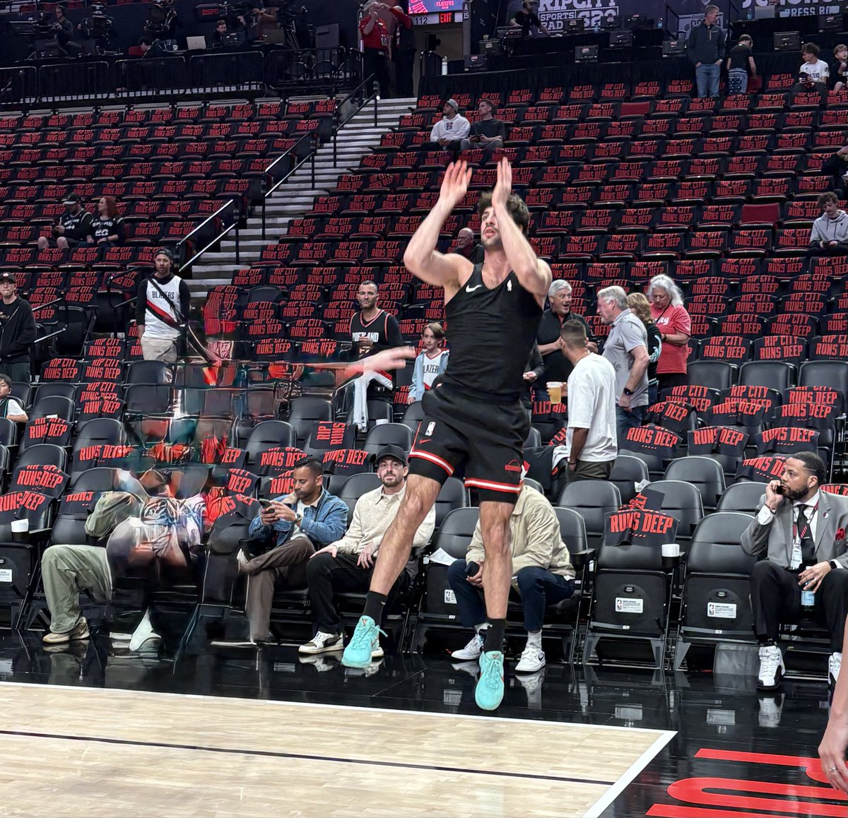 RULPDX's tweet photo. Game 4 https://t.co/5aXPR5Nku7
