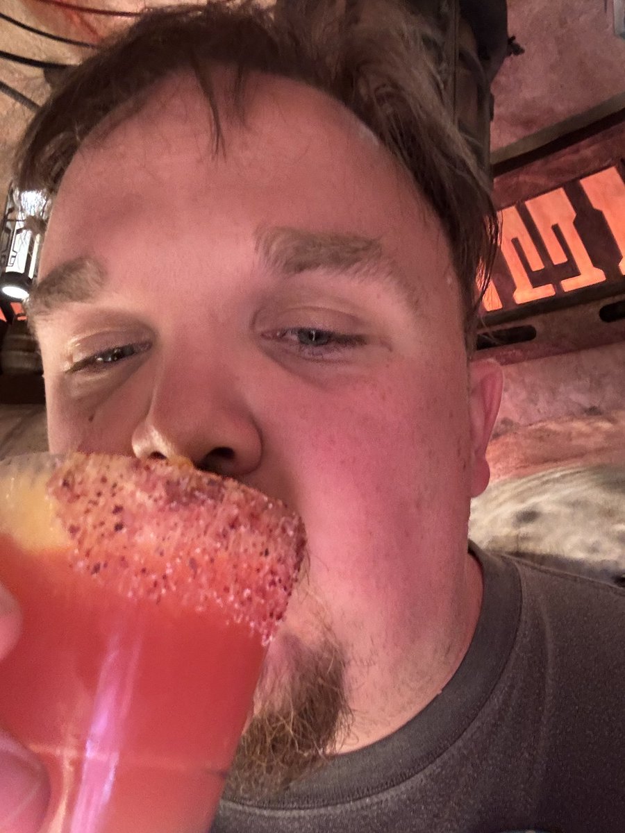 28s fun when you celebrate your birthday in the Star Wars cantina