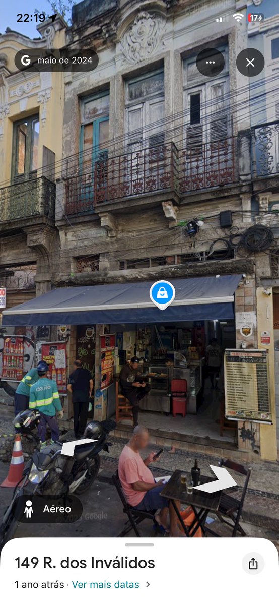 Cheira Samba e Bar do Gerson: patrimônios imateriais da Lapa.

Começa 3h da manhã em um, termina 12h no outro. Bares complementares.

Unem cracudos, drogados, foragidos, turistas desavisados e cariocas sem amor à própria vida, num só lugar.

Obrigado por tudo Lapa eu te amo 🤍