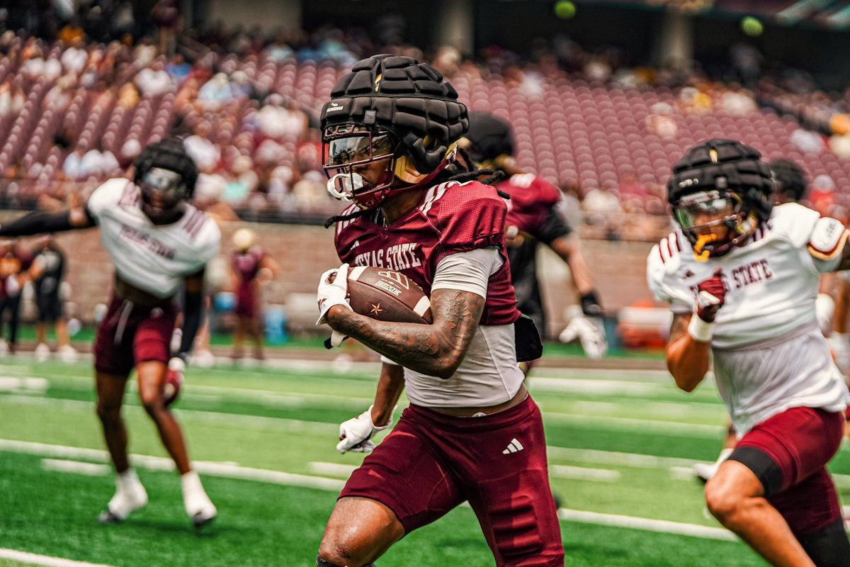 DavianJackson_'s tweet photo. thank you god for a healthy spring , continue to help me grow as a player and become the best version of me as I go through this journey to greatness . my time coming ๐ฏ #AGTG๐๐พ #springballin https://t.co/mh1SxLkBbl