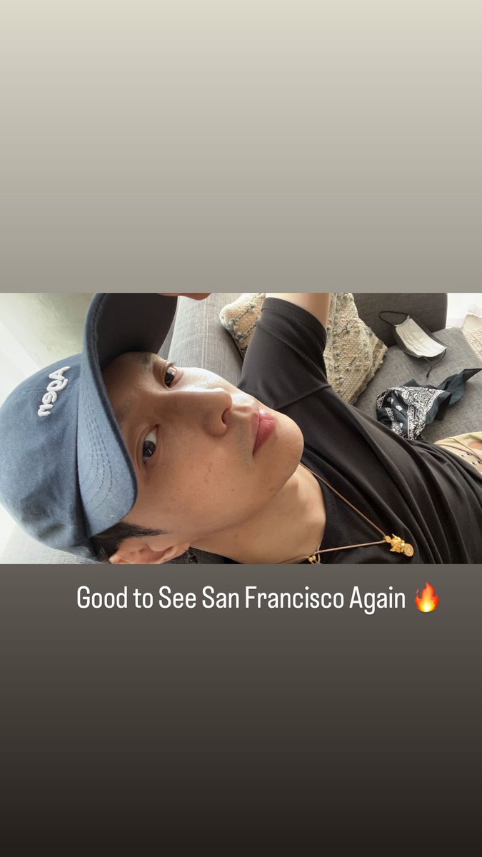 Lay Zhang Base 🚢⚓ tweet media