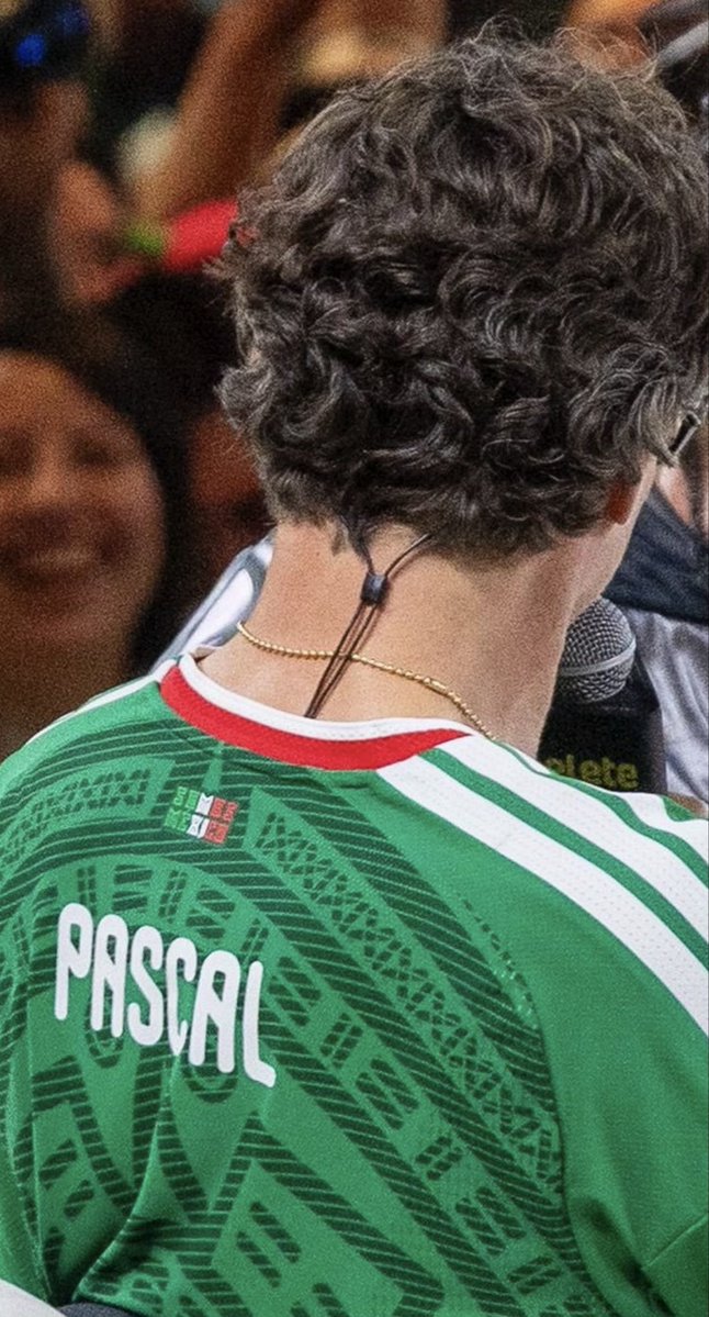 Girls get ur new lock screen..