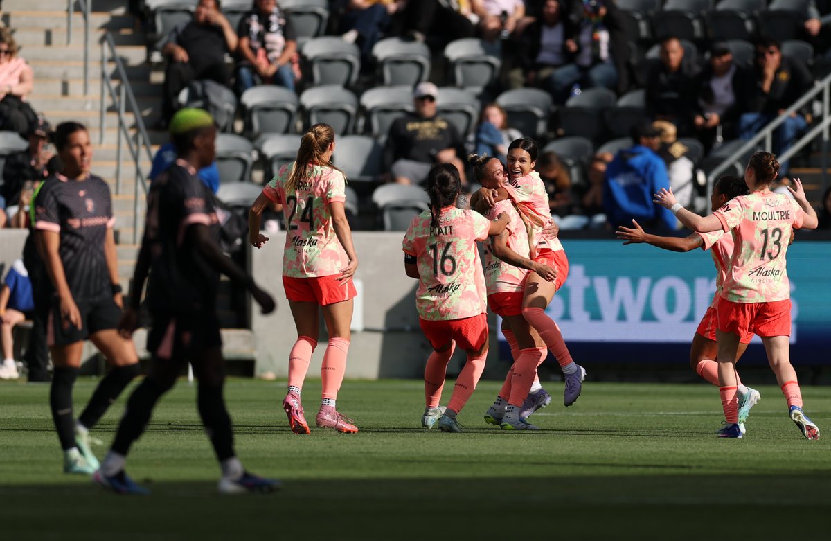 WGolazo's tweet image. Sophia Wilson scoring goals in the @NWSL again...

We used to pray for times like this 🙏✨