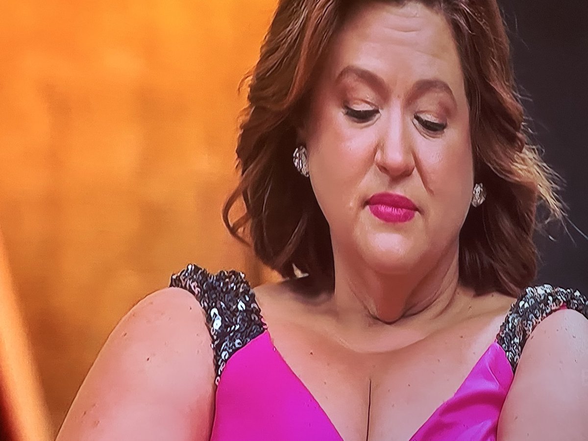 She’s pushing Michael away but the second she finally sees the red flags in ConMan, she’ll be calling him crying. 

#90DayFiance #90DayTellAll 
#90DayFianceBeforeThe90Days